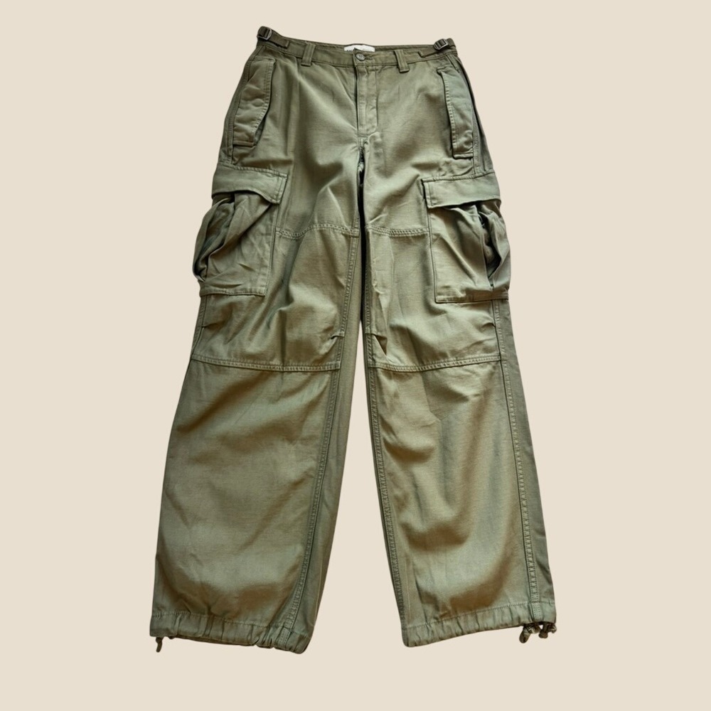 Aritzia TNA Supply Cargo Pants Olive Green Wide Leg Adjustable Waist Size 2